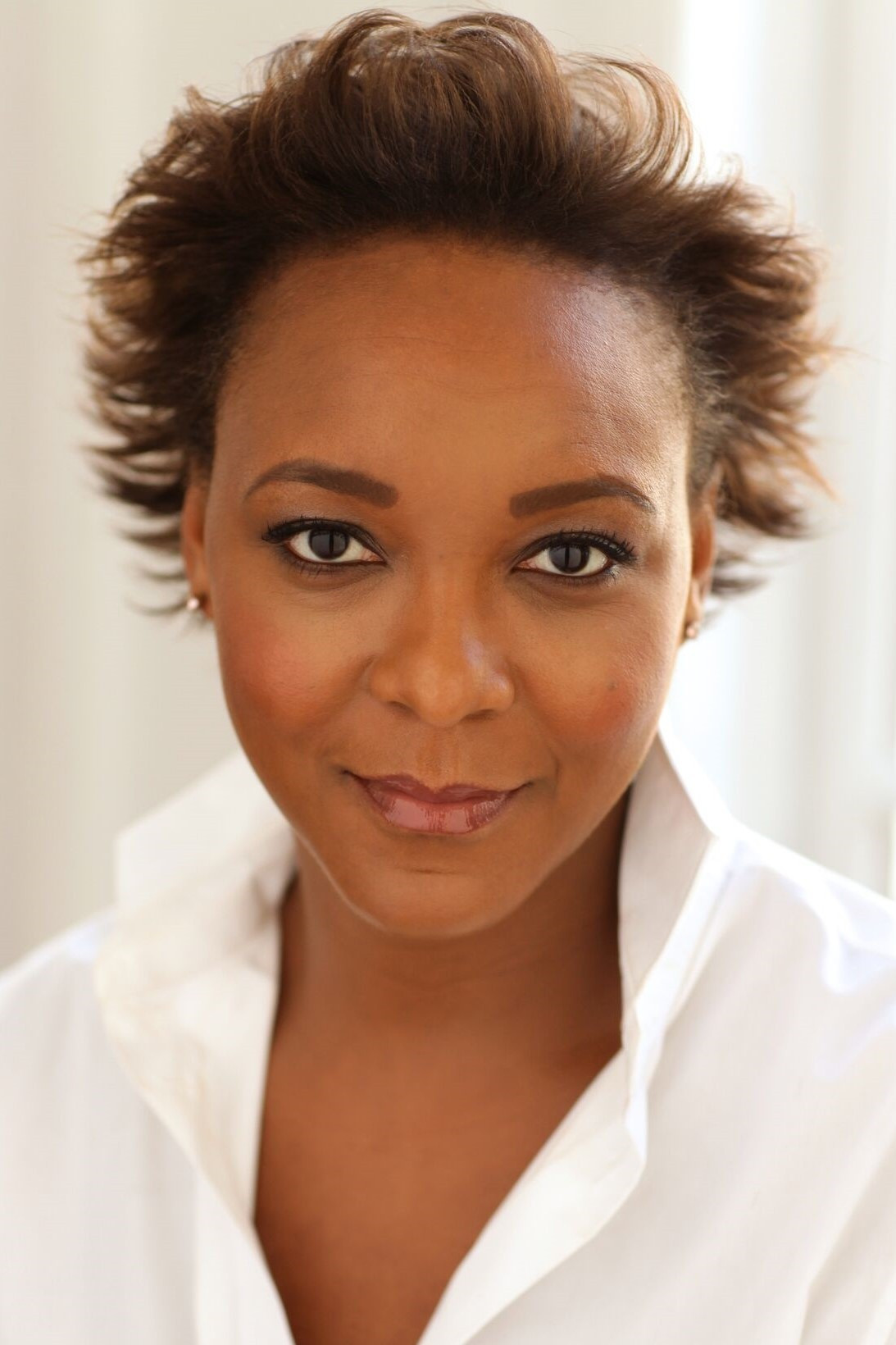 Robyn Payne: Robin Pejn backdrop