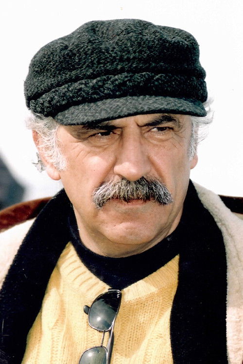 Shahin Gök backdrop