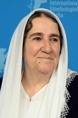 Feride Gezer backdrop