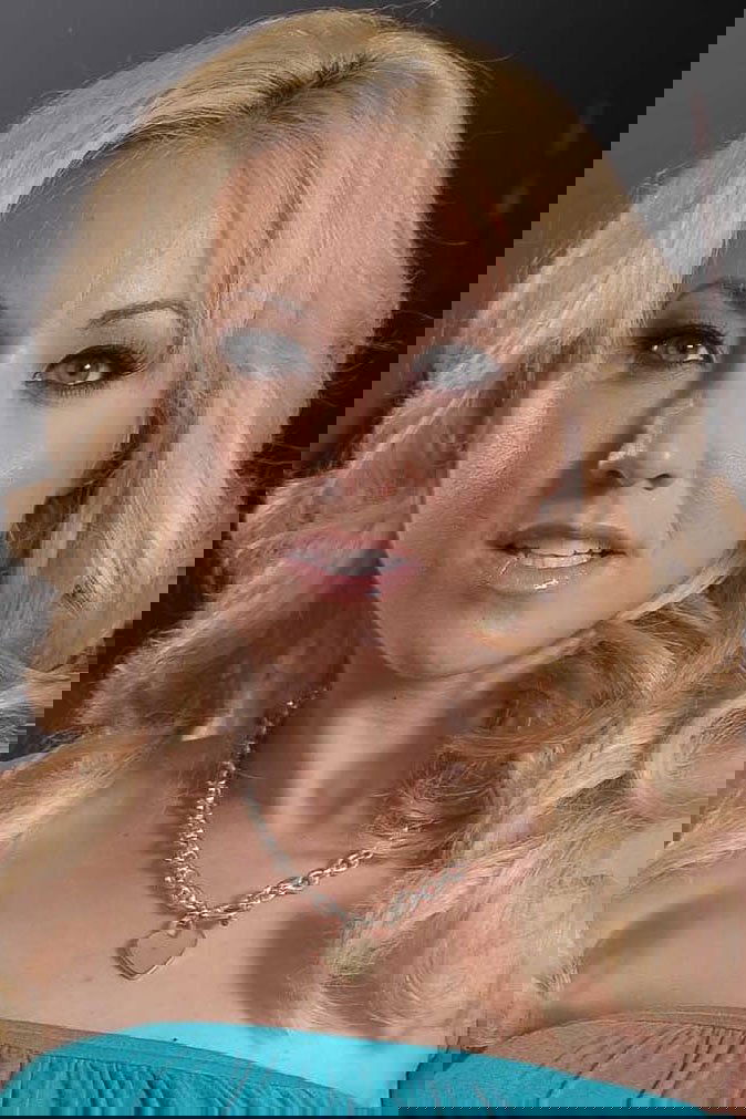 Jasmine Tame backdrop