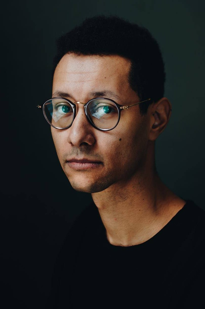 Jim Ashilevi backdrop