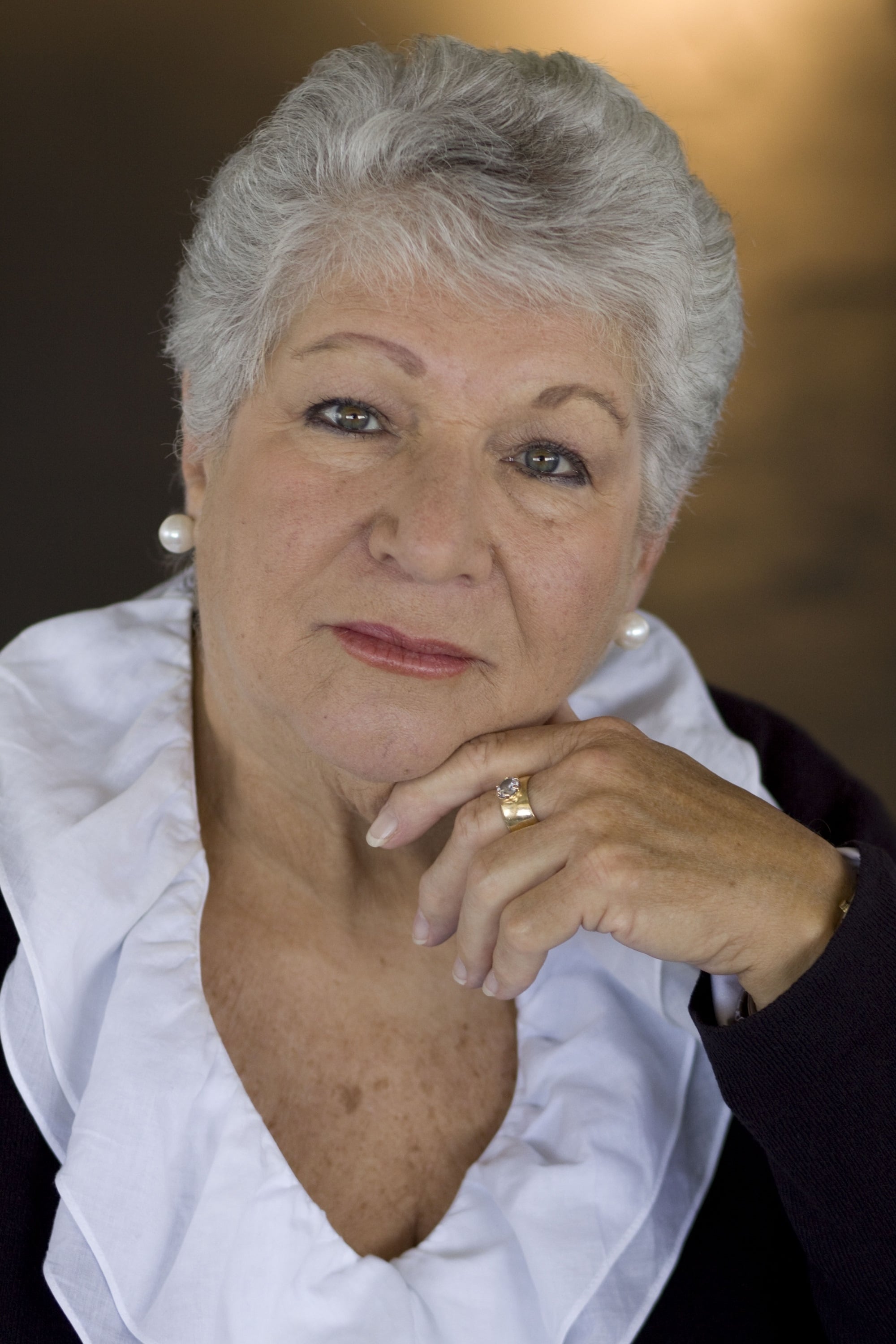 Bryna Weiss backdrop