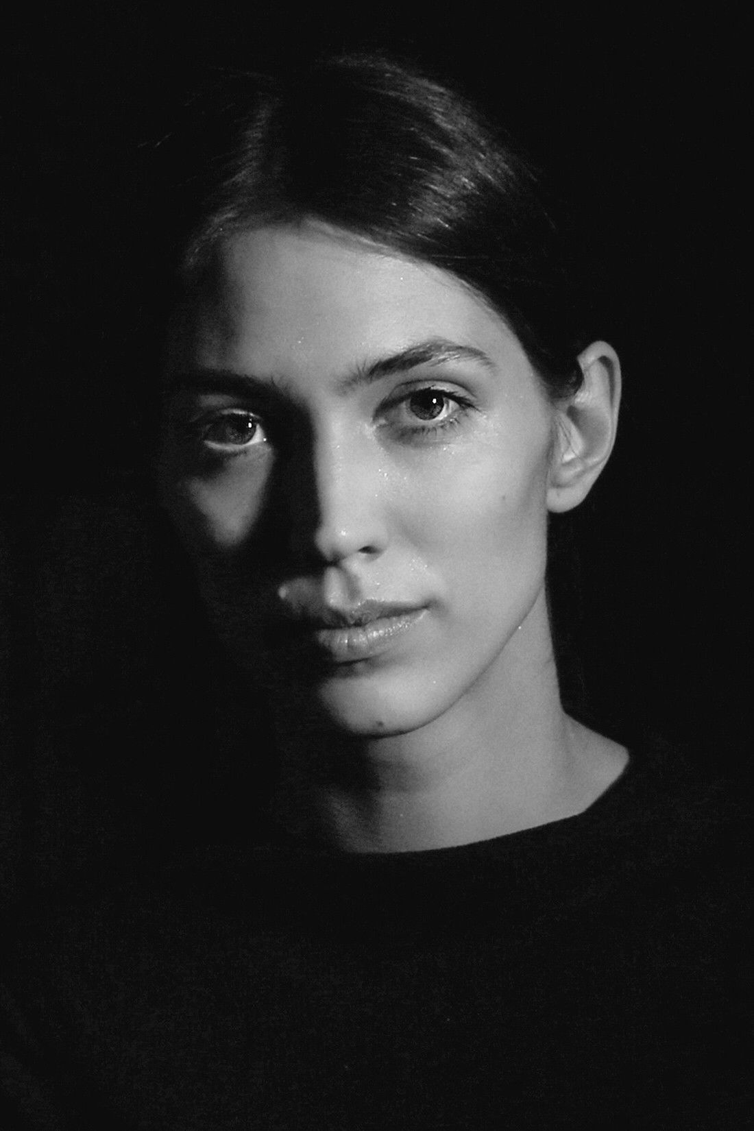 Lora Kmieliauskaitė backdrop