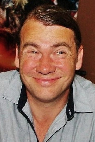 Gilbert Rödiger backdrop