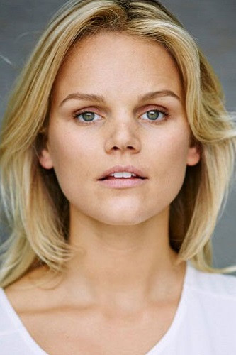 Sina J. Henrie backdrop