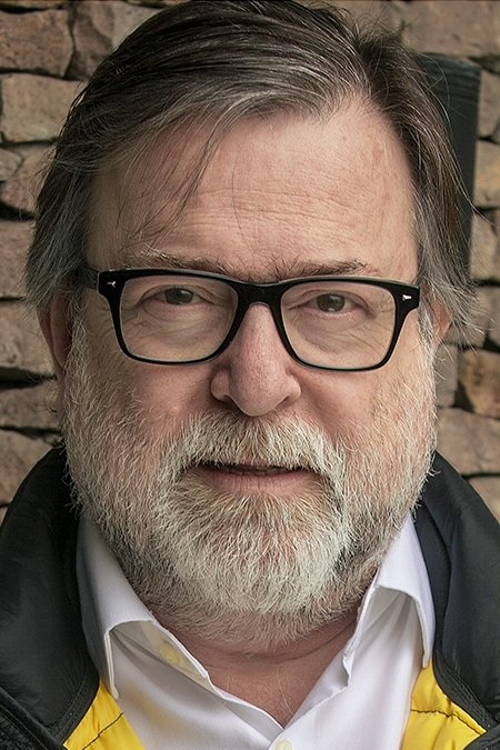 Jaime de Aguirre backdrop