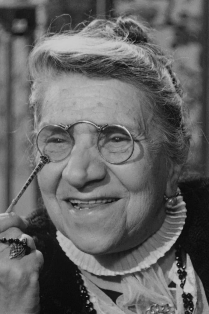 Amalia Pellegrini backdrop