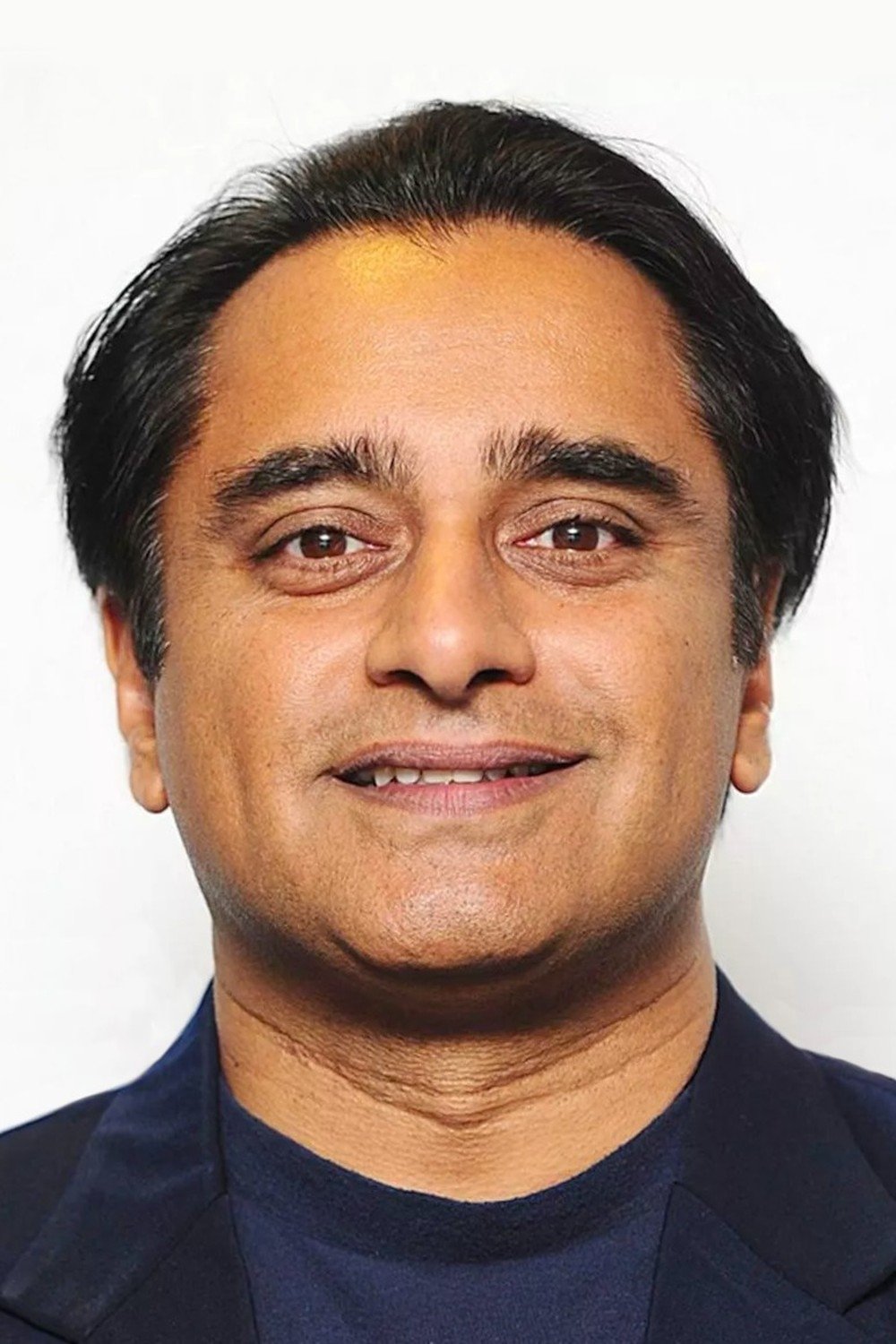 Sanjeev Bhaskar backdrop