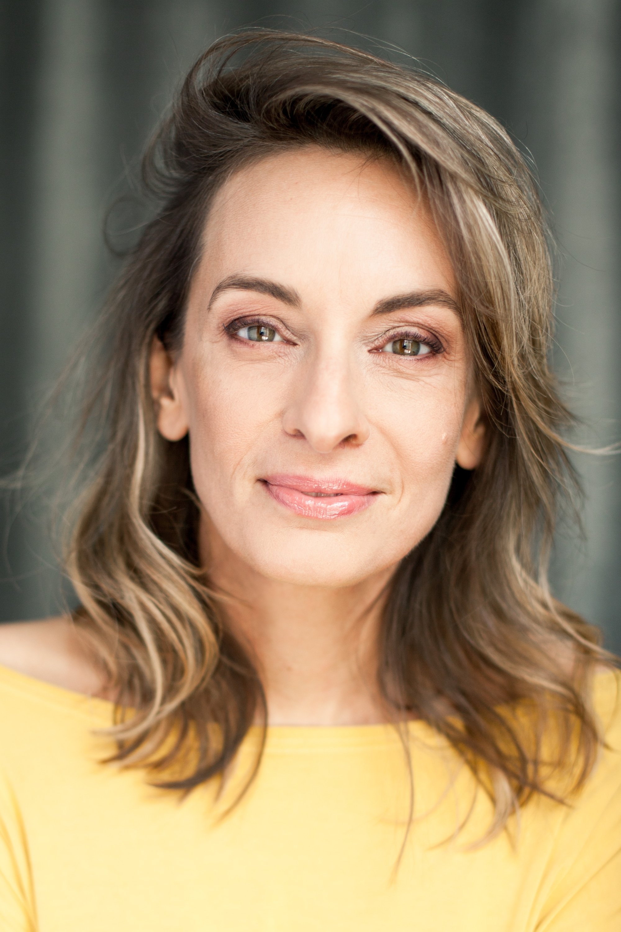 Geneviève Alarie backdrop