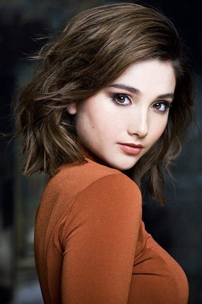 Amanda Arcuri backdrop