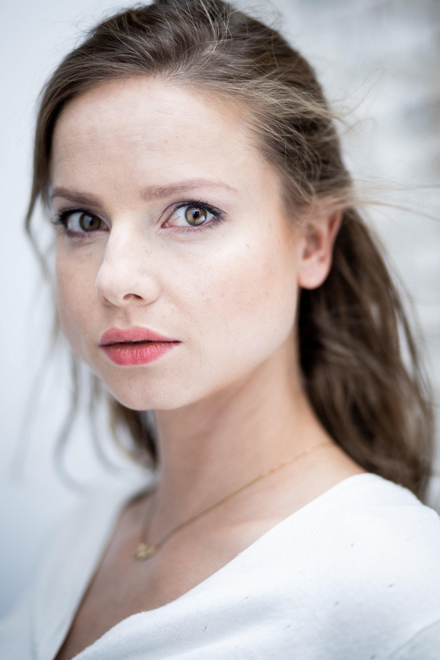 Darya Gantura backdrop