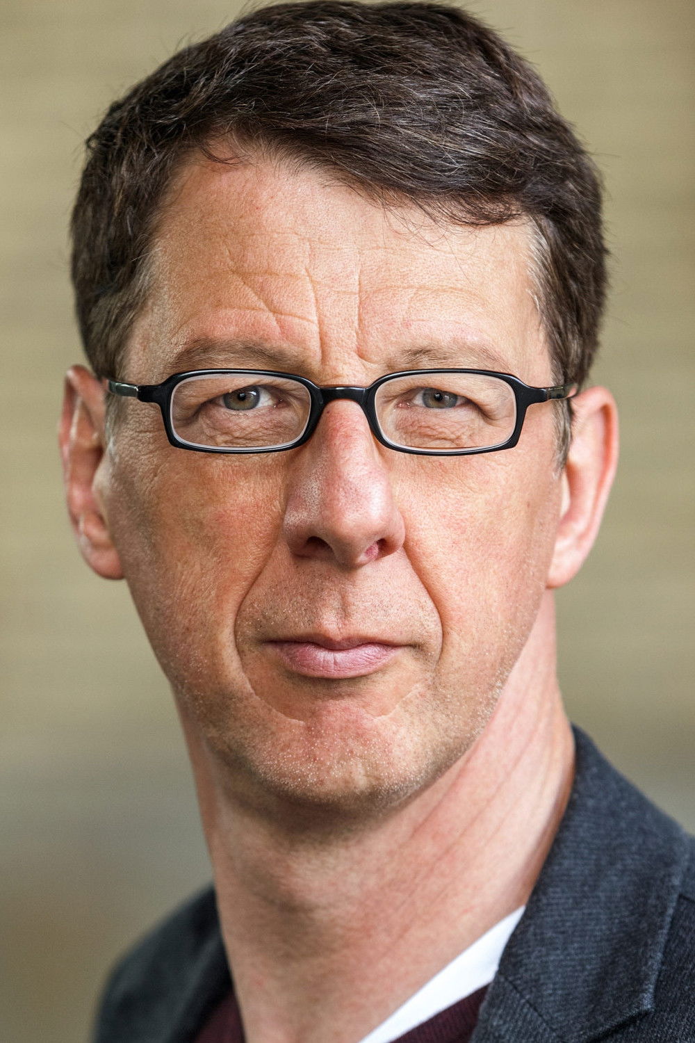 Ditti Bürgin-Brook backdrop