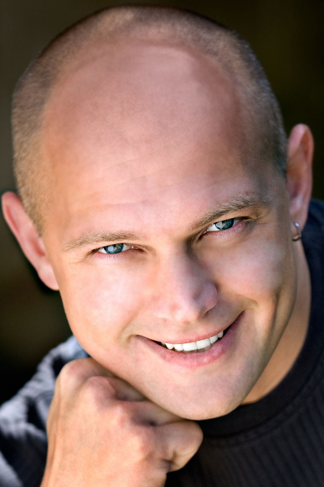 Artem Mishin backdrop