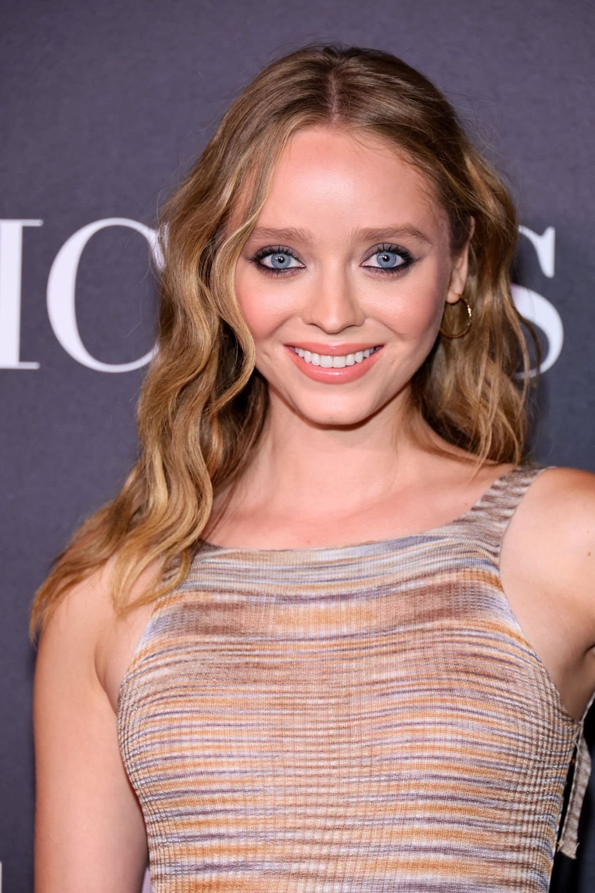 Madeleine Arthur backdrop