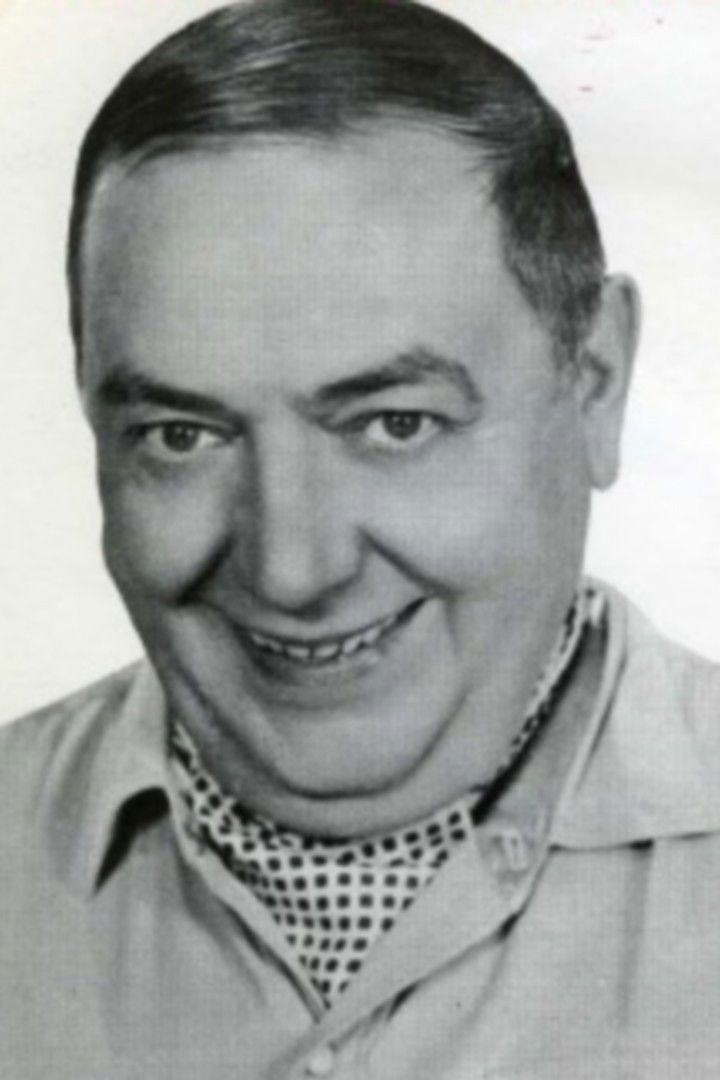 Victor Guyau backdrop