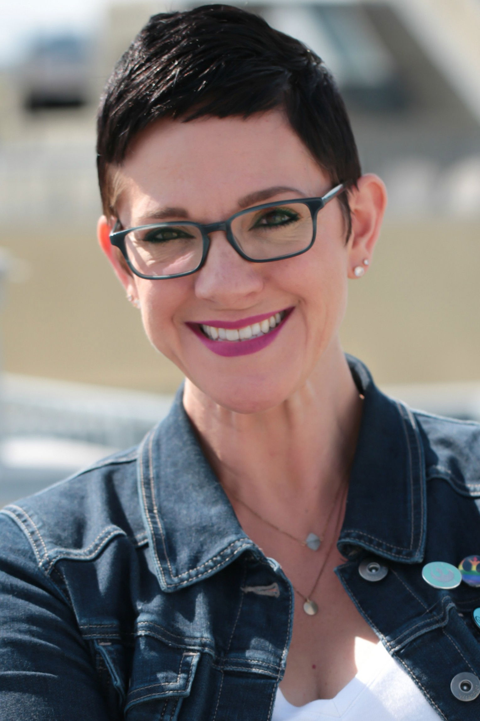 Annalise Ophelian backdrop