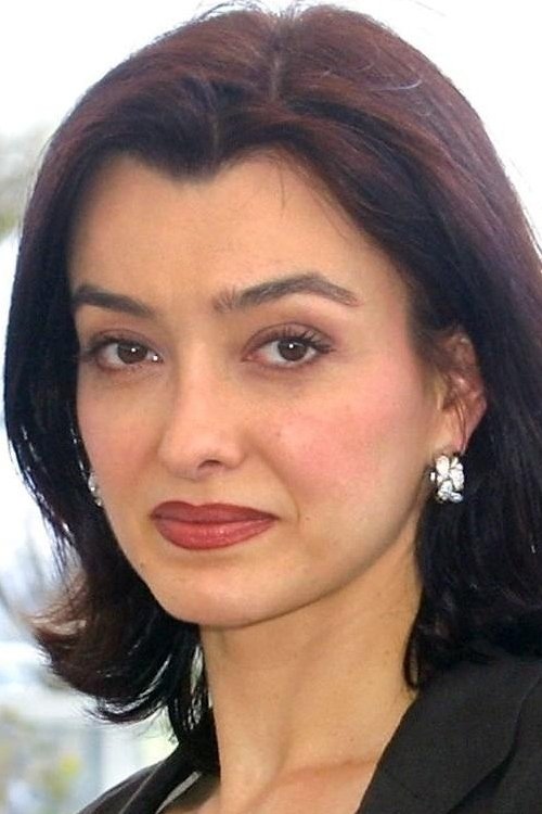 Cécile Camp backdrop