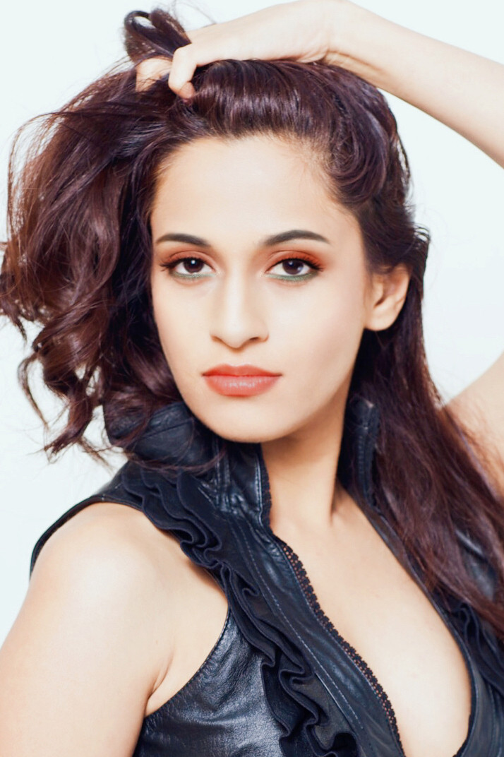 Shweta Pandit backdrop