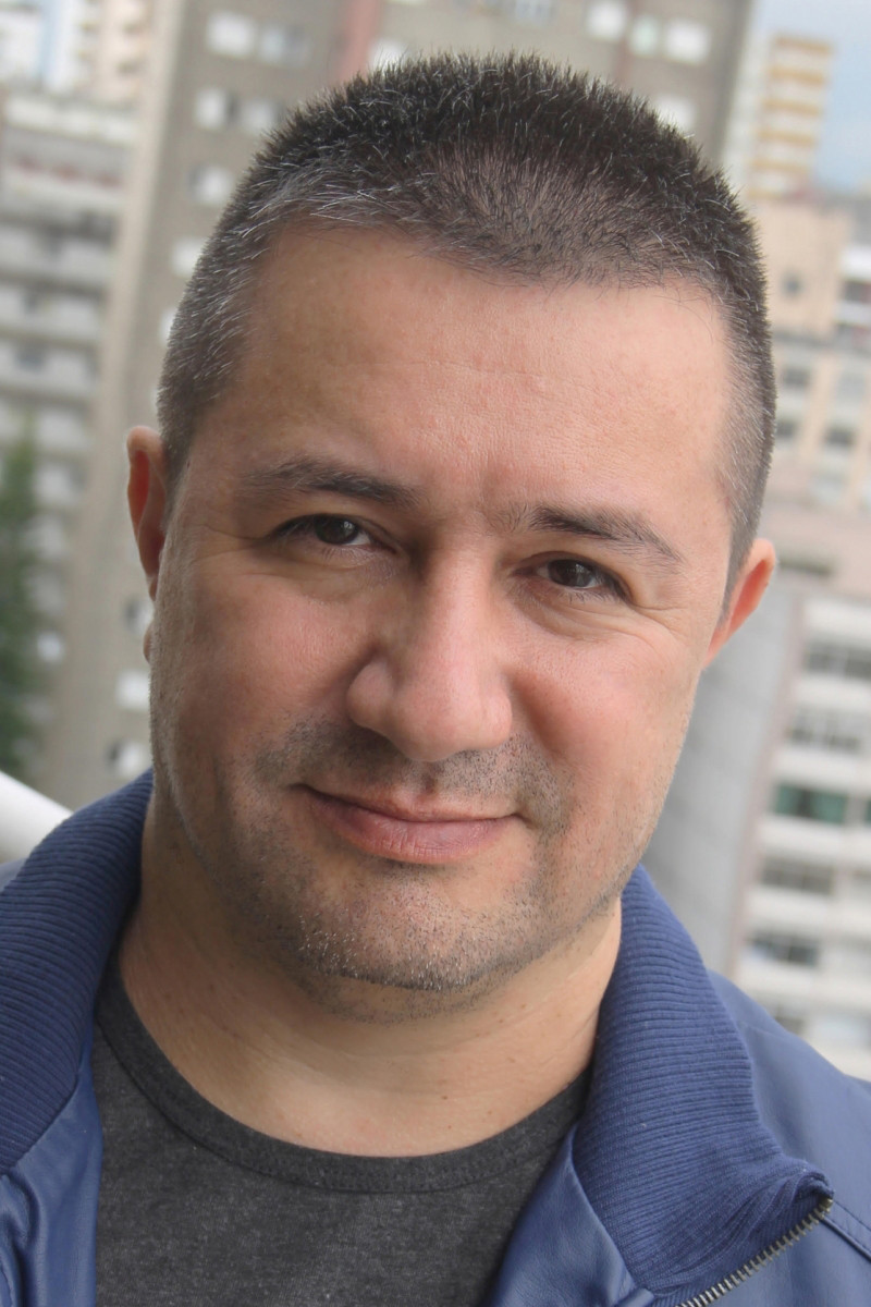 Tarcísio Puiati backdrop