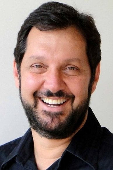 Fabio Nassar backdrop