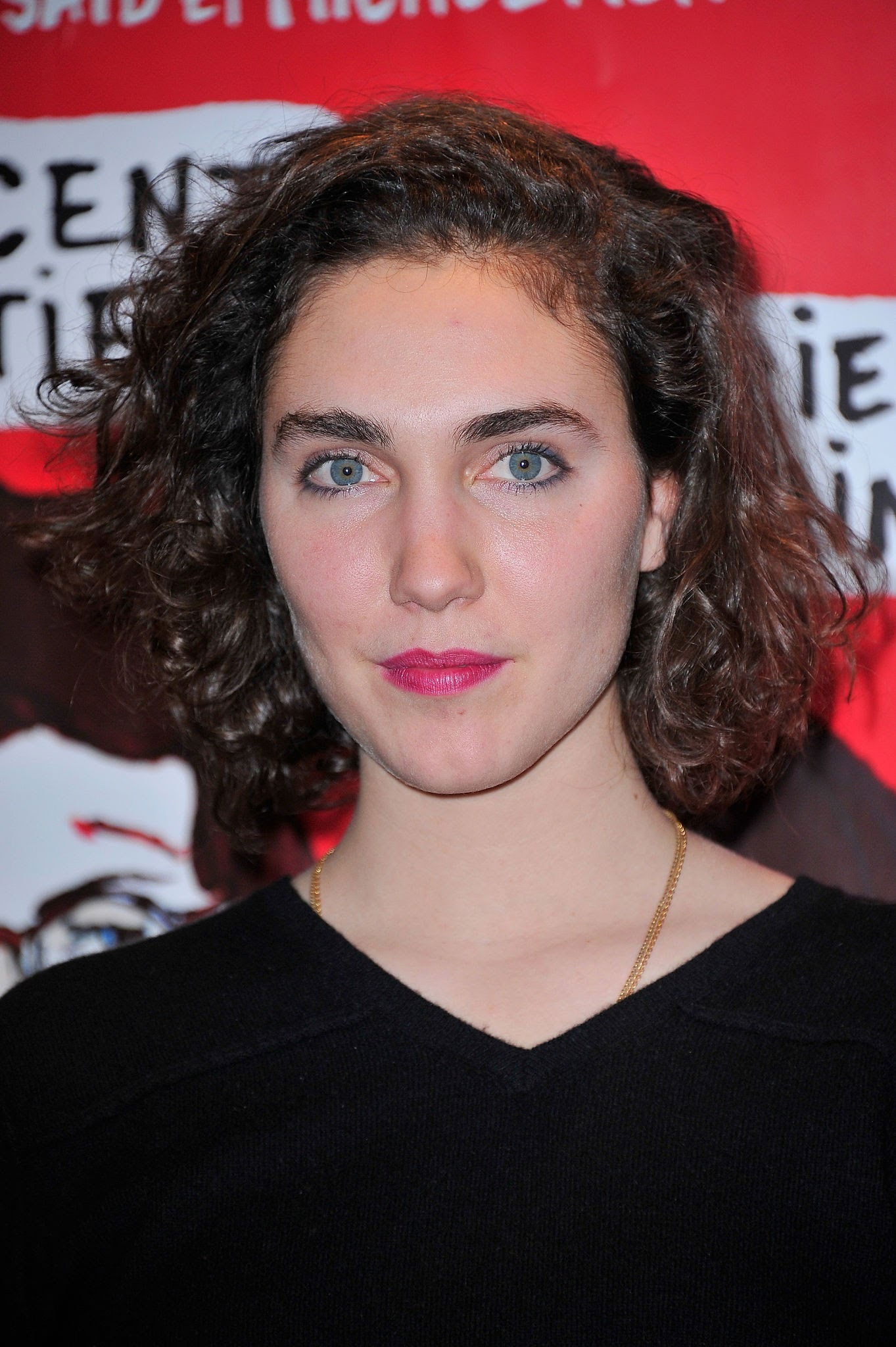 Victoria Lafaurie backdrop