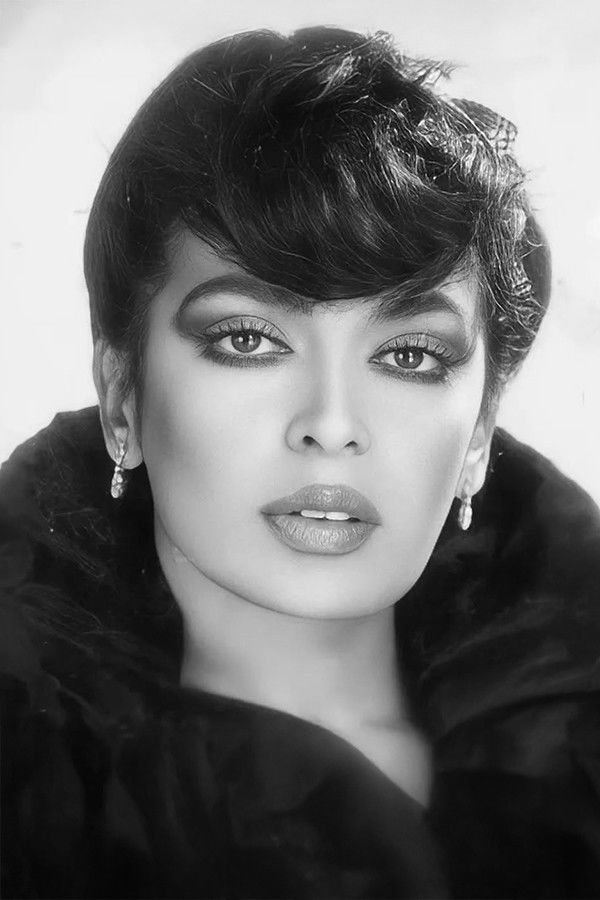 Zerrin Egeliler backdrop