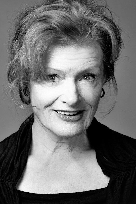 Gertie Honeck backdrop