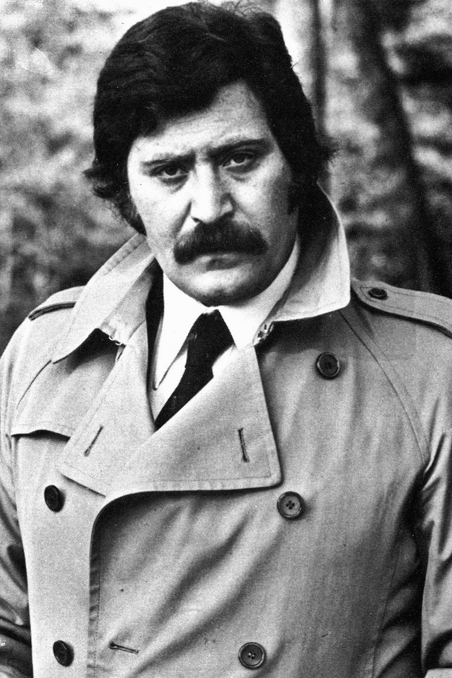 Francesco Parisi backdrop