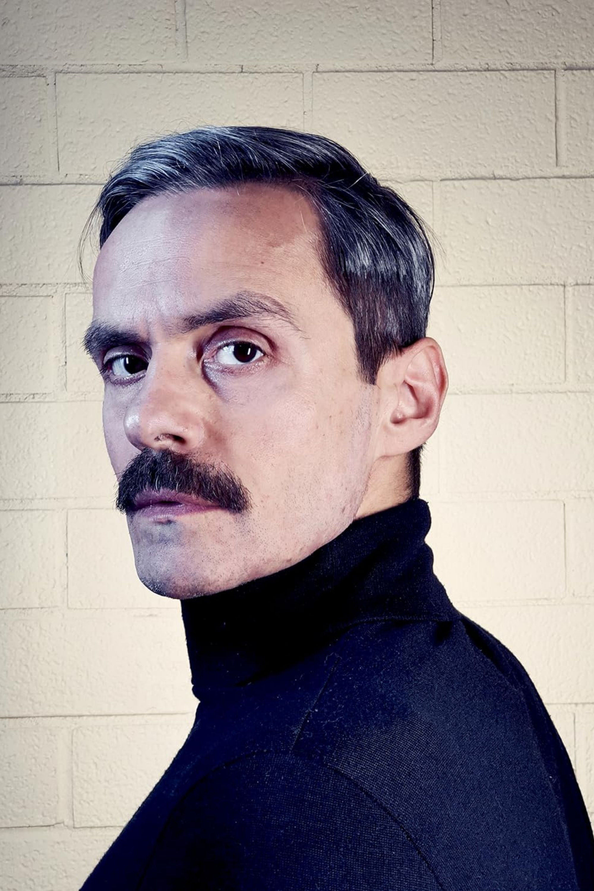 Gianluca D'Ercole backdrop