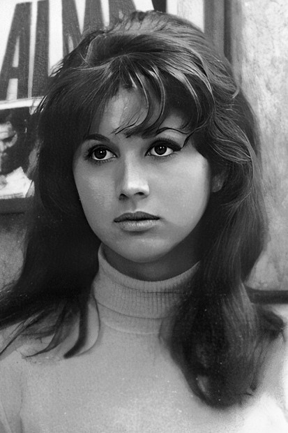 Vera Vianna backdrop