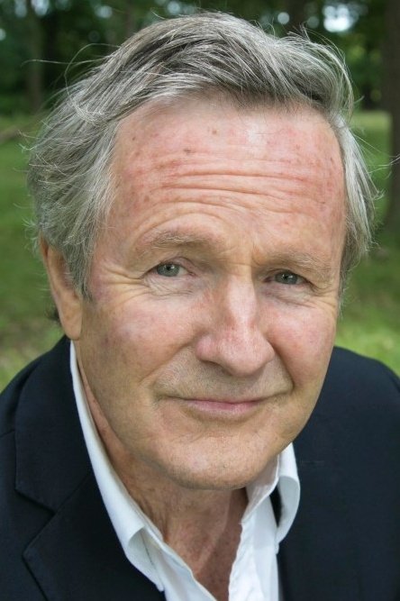 Alistair Findlay backdrop