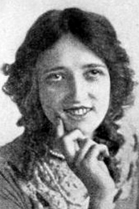 Victoria Forde backdrop