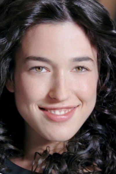 Charlotte Mangel backdrop