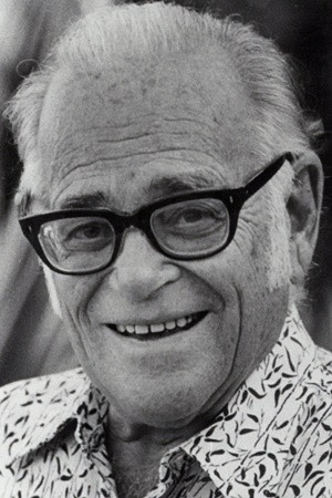 Orígenes Lessa backdrop