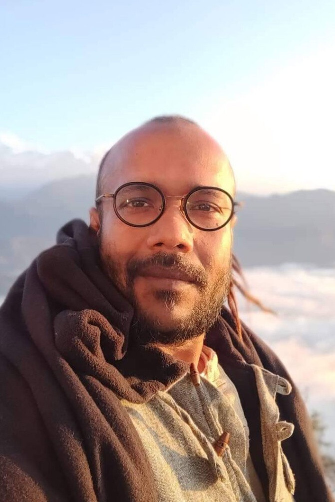 Teddy Maurya backdrop