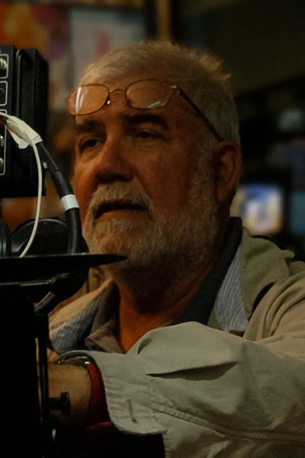 Alberto Durant backdrop