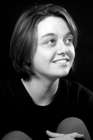 Mireia Juárez backdrop