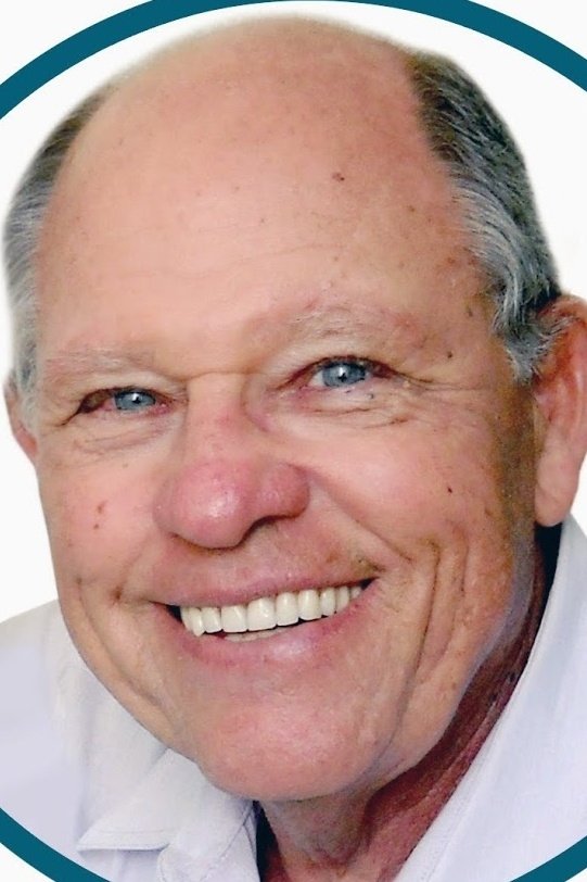 Silvio Matos backdrop