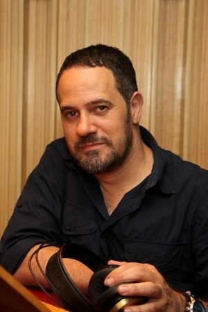 Ronaldo Julio backdrop