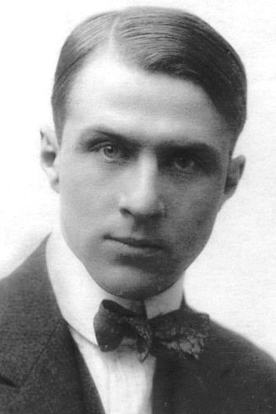 Karol Benda backdrop