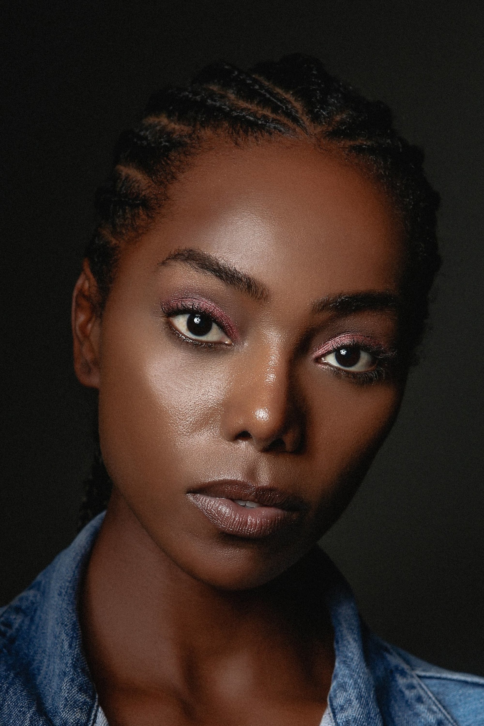 Jessica Córes backdrop