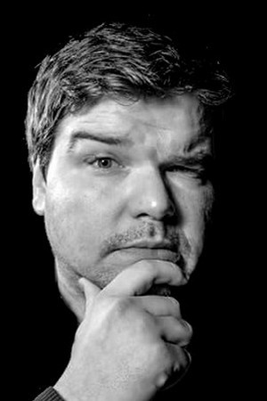 Dominik Nowak backdrop