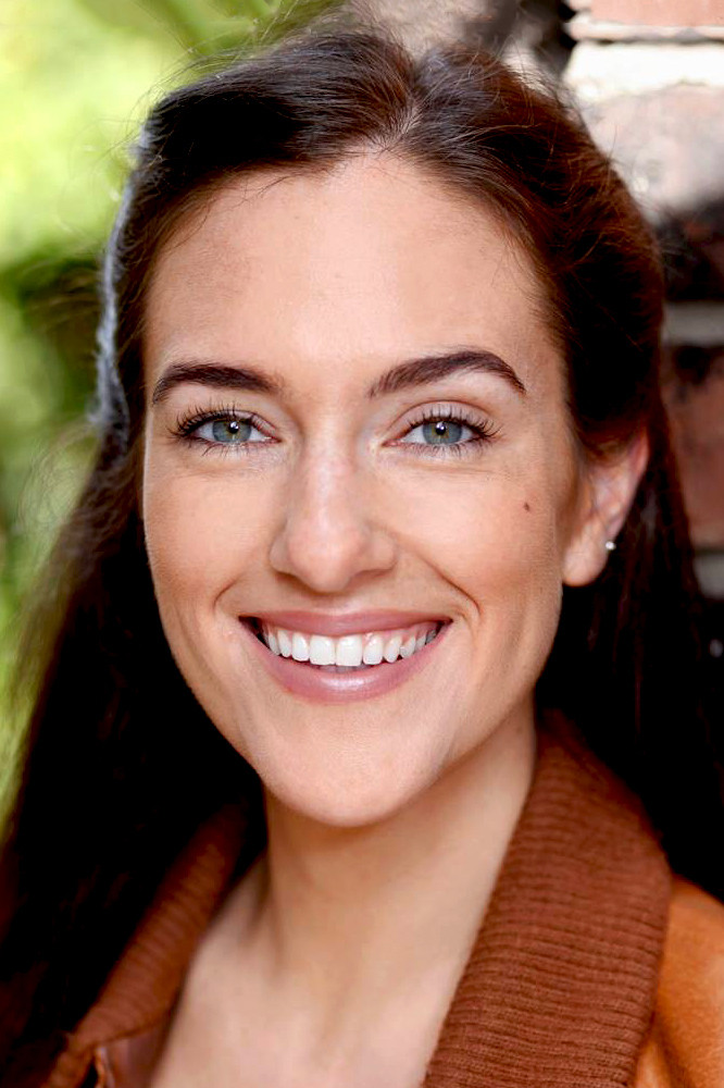 Iona Thonger backdrop