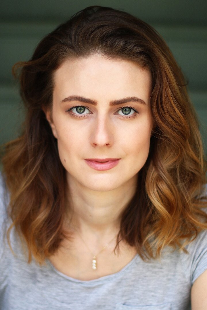 Taryn Leggett backdrop