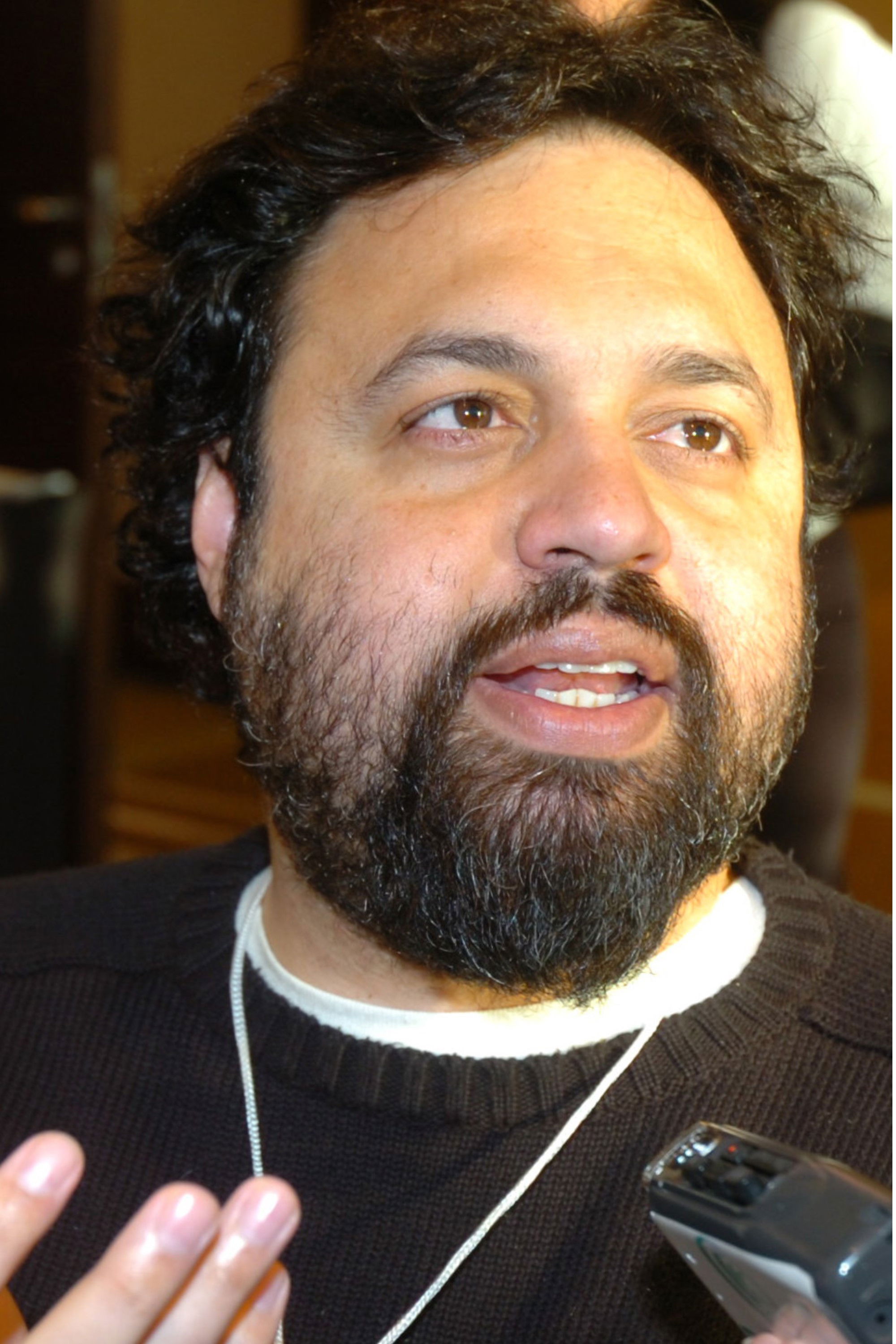 Marcelo Yuka backdrop