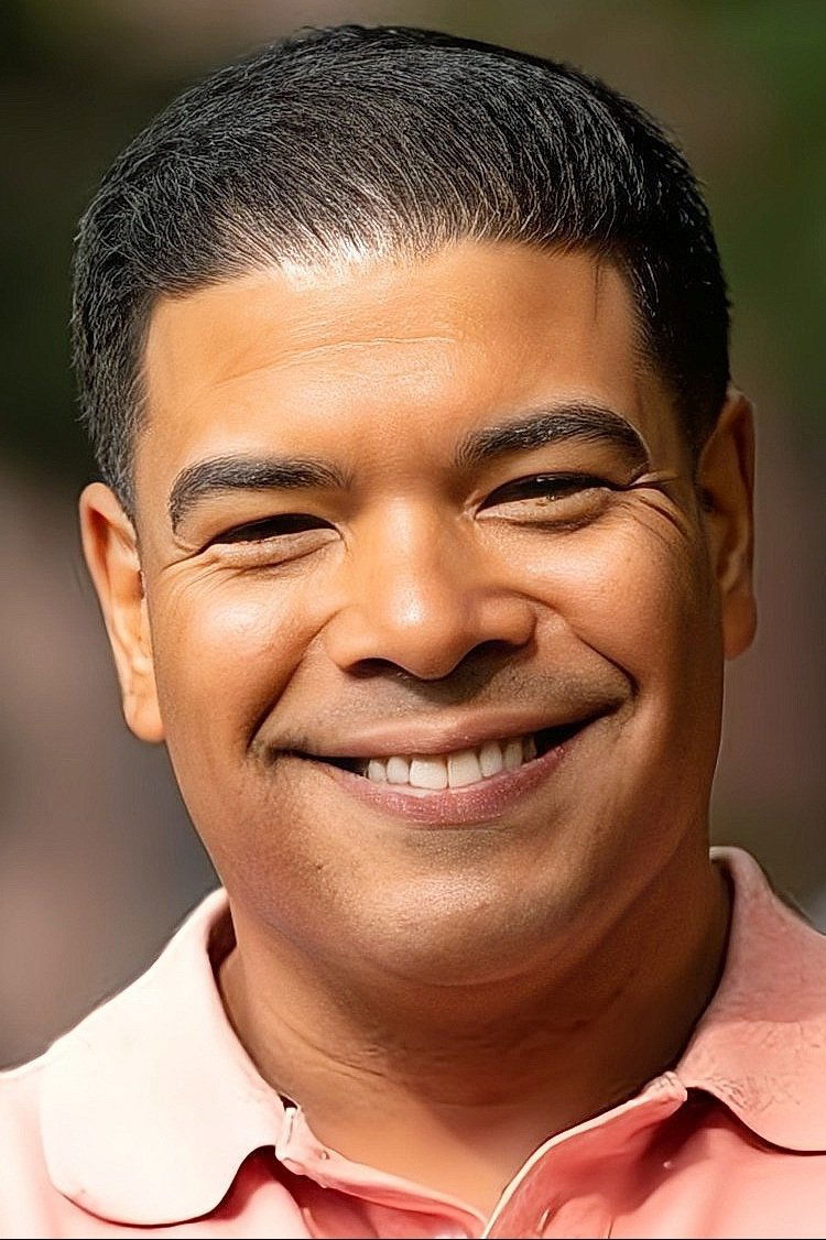 Rodney Roldan backdrop