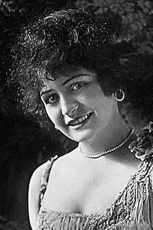 Margie Reiger backdrop