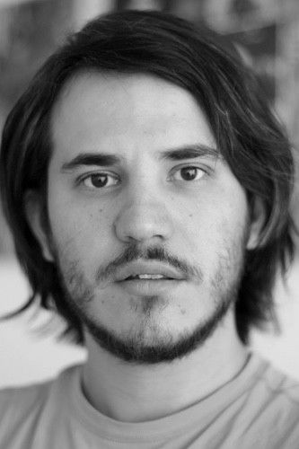 Alejandro Iglesias Mendizábal backdrop