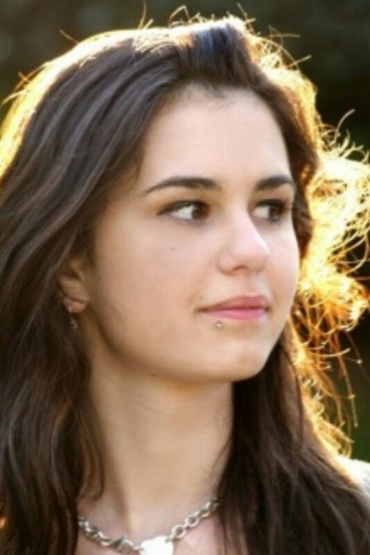 Veronika Pucio backdrop