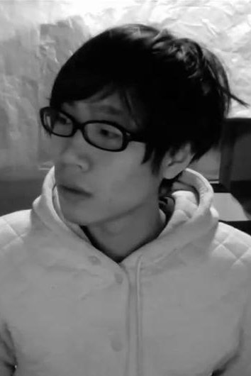 Masanobu Hiraoka backdrop